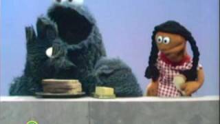 Sesame Street Cookie Monster Makes A Sandwich [upl. by Rosdniw]