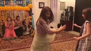 Neelam Muneer Dance On Pashto Song RO RO BARAN DA 2018 [upl. by Brok]