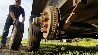 Replacing Trailer Axles [upl. by Oriaj]