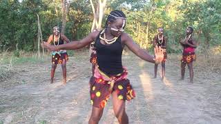 How Zambian dance traditionally [upl. by Frick474]