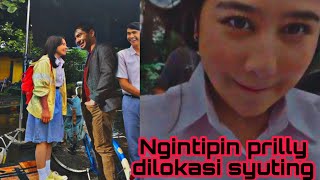 Katanya Kangen Reza Rahadian Ngintipin Prilly Latuconsina Ke Lokasi Syuting [upl. by Eadrahc741]