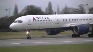 Delta 757 Takeoff [upl. by Eemaj]