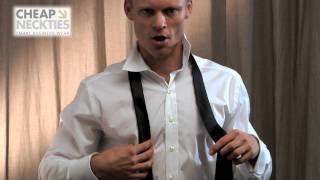 How TO TIE A SKINNY TIE [upl. by Ibbetson971]