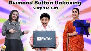 DIAMOND PLAY BUTTON UNBOXING  Surprise gift Giveaway  Aayu and Pihu Show [upl. by Mllly453]